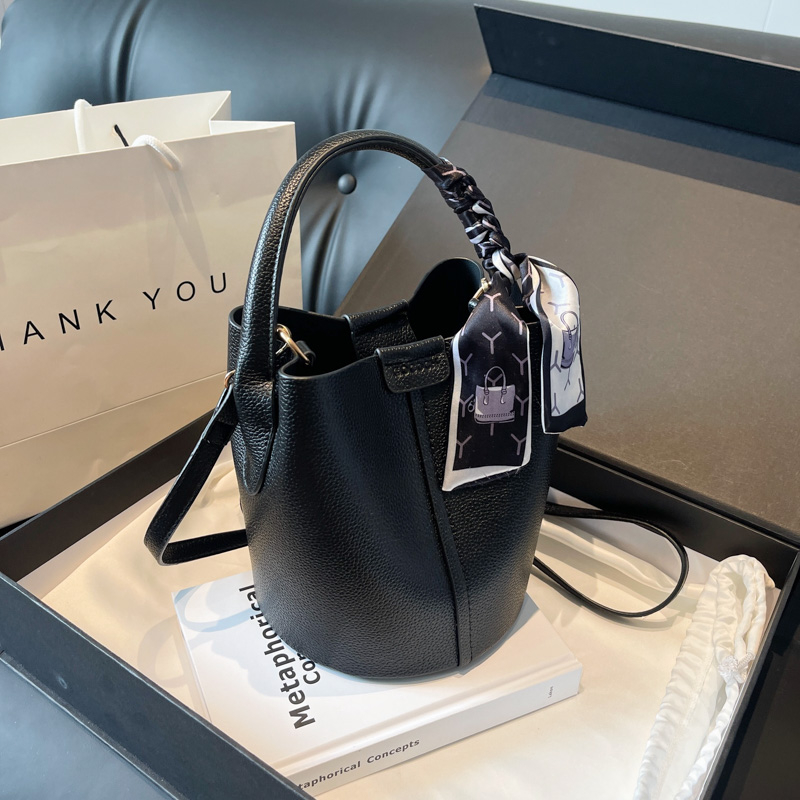 Balde de ombro e crossbody pu  - Luxury Bags On Sales avaliação e preço