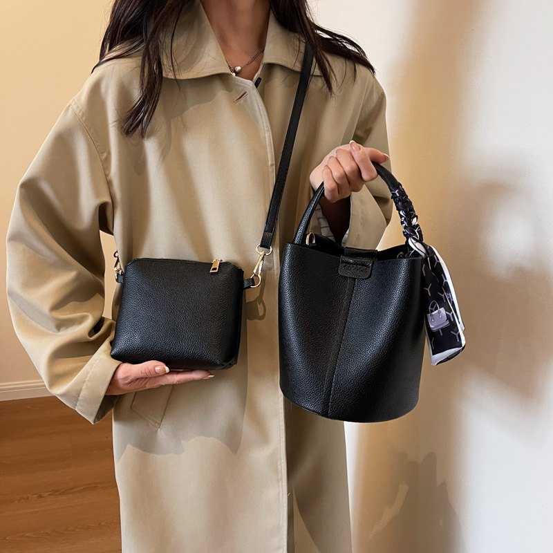 Balde de ombro e crossbody pu  - Luxury Bags On Sales avaliação e preço