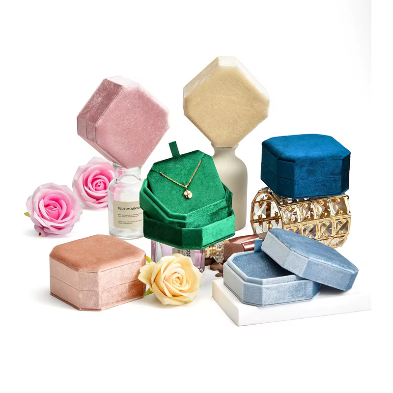Colar de veludo caixa de jóias - Luxury Bags List avaliação e preço