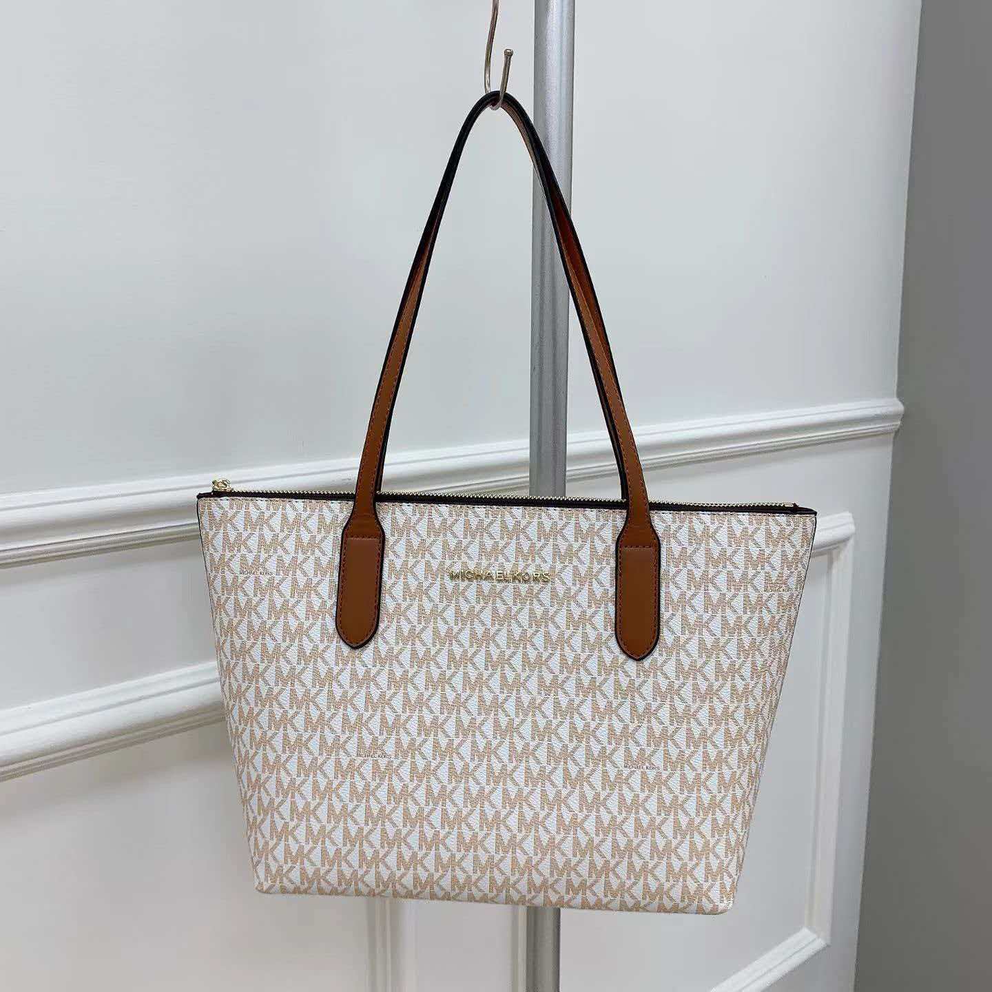 Bolsa Transversal Elegante Fem - Luxury Bags Michael Kors avaliação e preço